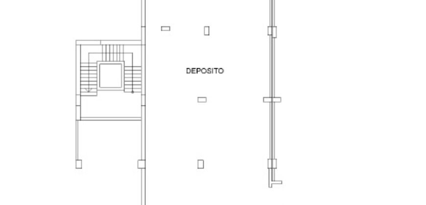 Ampio locale deposito