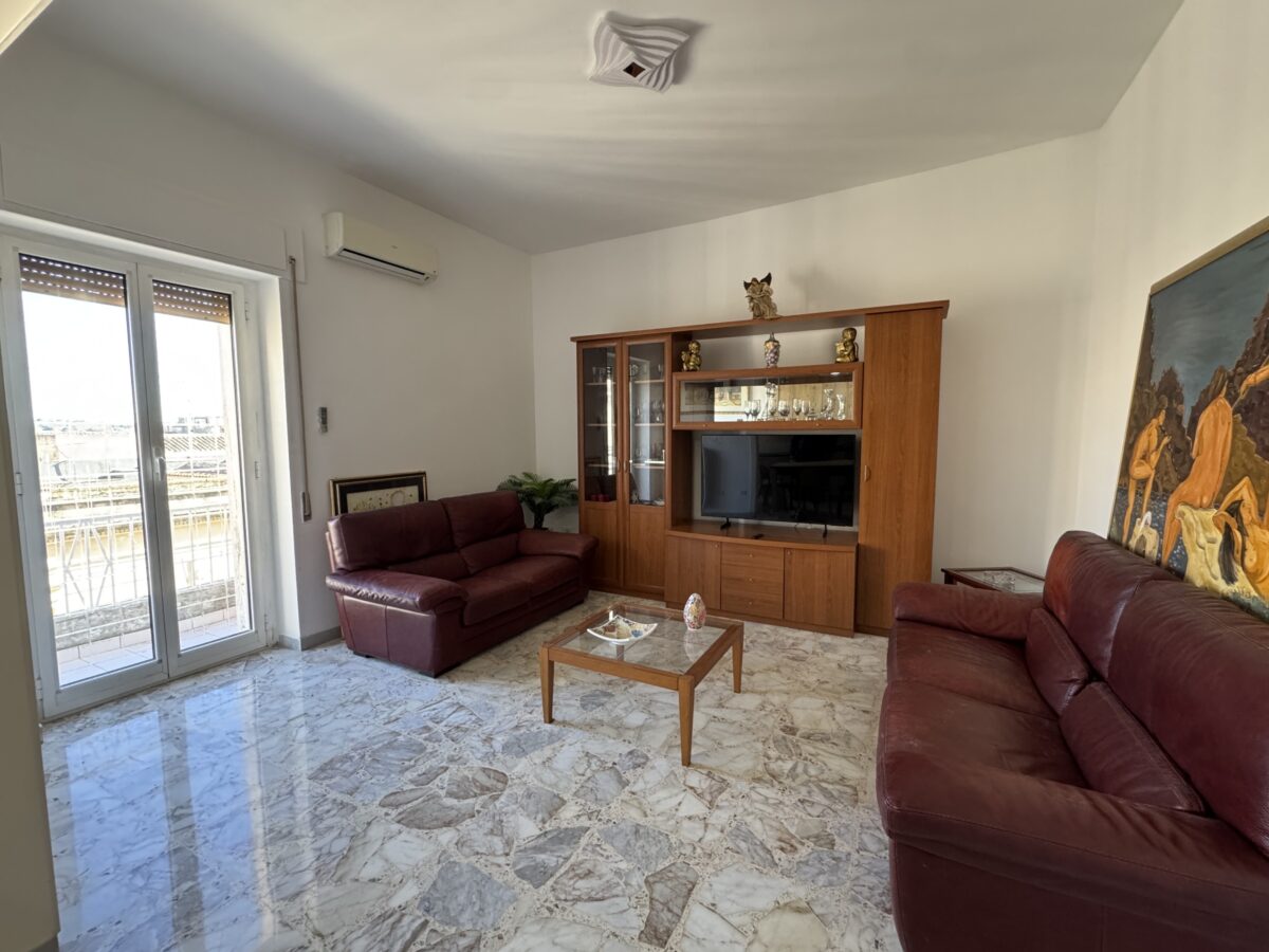 APPARTAMENTO IN AFFITTO – VIA SANTO STEFANO