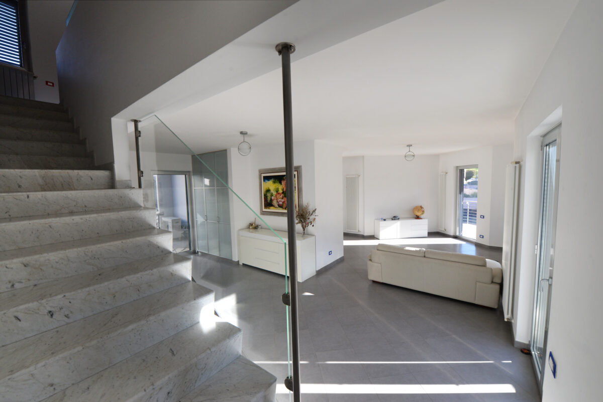 Elegante Duplex con Terrazzo Panoramico