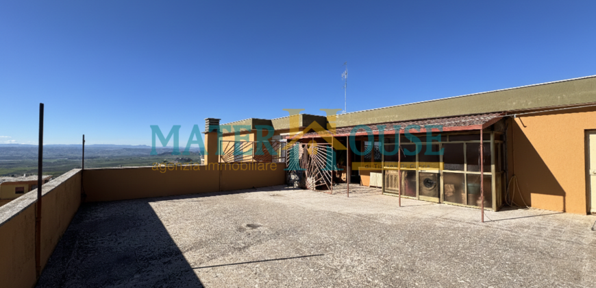 Appartamento con terrazzo panoramico