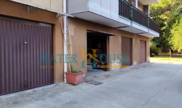 BOX AUTO IN ZONA CENTRO – VIA TIMMARI