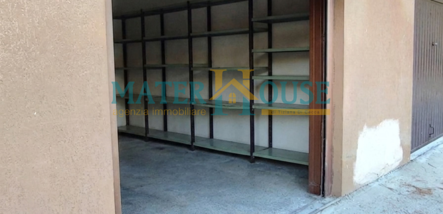 BOX AUTO IN ZONA CENTRO – VIA TIMMARI