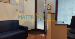 LOCALE COMMERCIALE – ZONA SERVITISSIMA